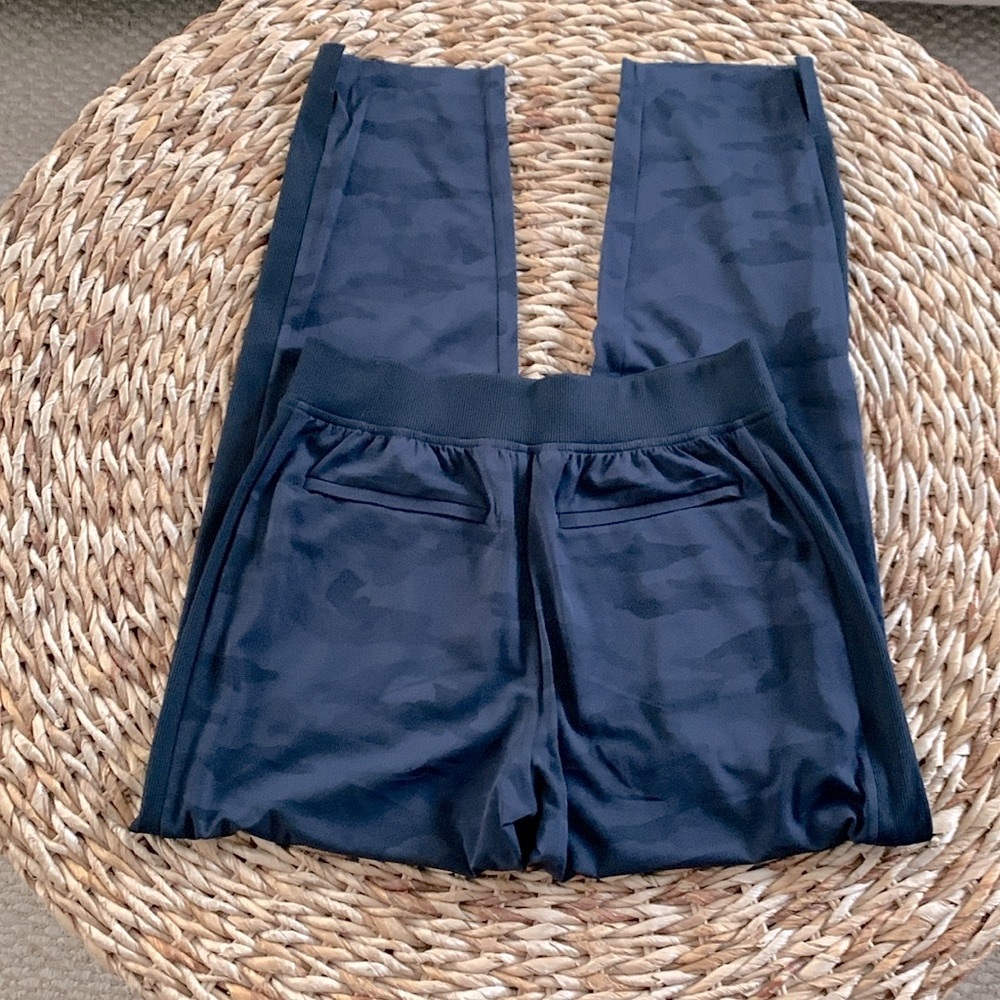 Athleta Navy Camo Brooklyn Ankle Pant - Picture 7 of 16